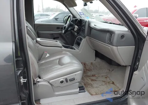 2006 Chevrolet Tahoe Lt from USA, damaged, VIN 1GNEC13T56R117948